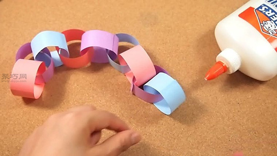 自制纸彩链教程 教你DIY漂亮的手工纸链花环