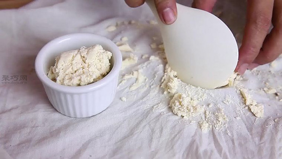 用牛奶自制奶酪方法步骤 自制奶酪的家常做法
