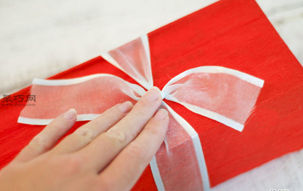 礼物包装之绸带多层花结打法 丝带怎么打多层蝴蝶结 2