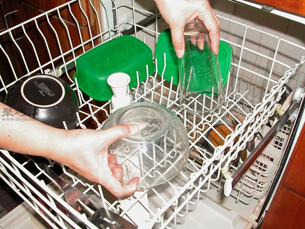 洗碗机怎么装填洗的更干净 家用洗碗机如何用 18