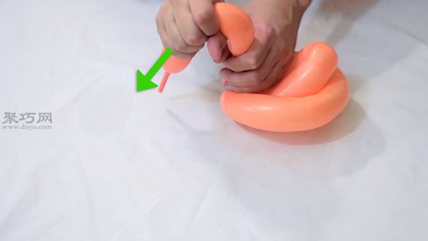 手工制作气球天鹅教程图解 一起学如何DIY动物气球