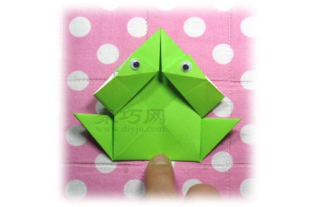 跳蛙怎么折叠 会跳的青蛙手工折纸教程