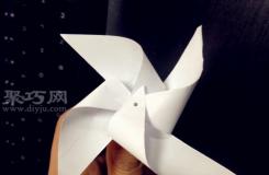 紙做的風車的制作方法 來一起做一個紙小風車