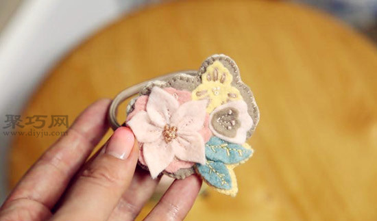 DIY頭花的做法圖解 教你如何做手工布藝頭飾