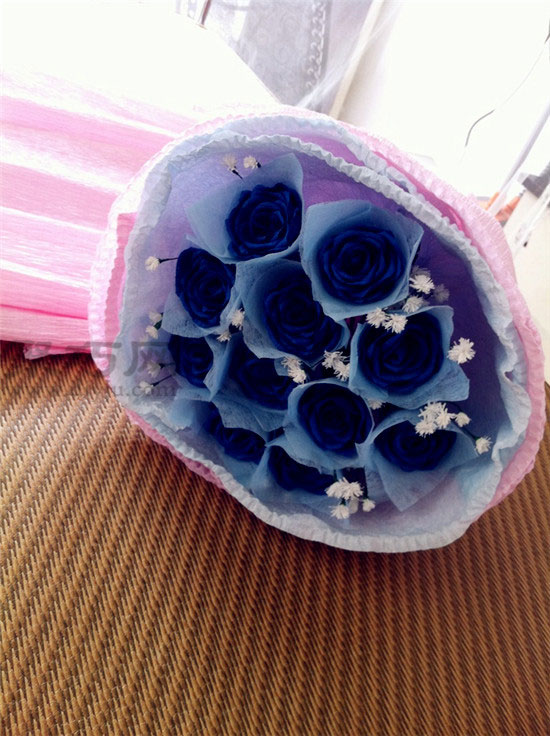 蓝色玫瑰花的折法图解