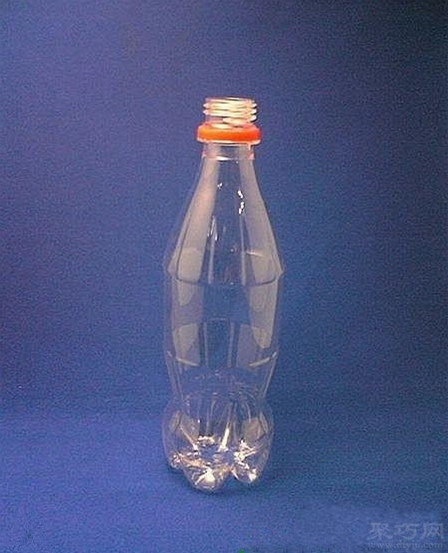 如何用饮料瓶做花瓶