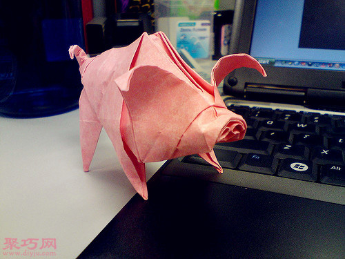3D立体折纸猪