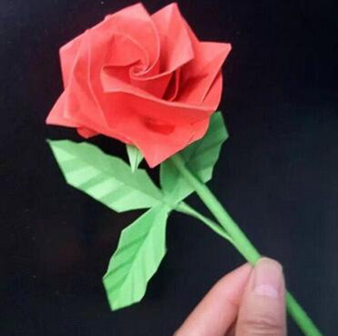 用纸折玫瑰花最简单的折法 简单易学