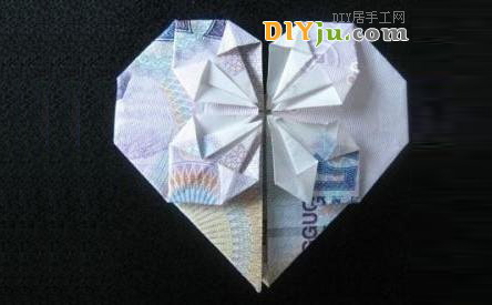 怎么用钱折纸心：5元人民币折心图解教程