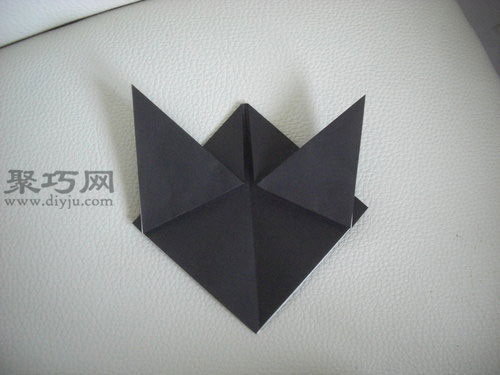 用纸折红太狼的折法 如何手工折纸红太狼