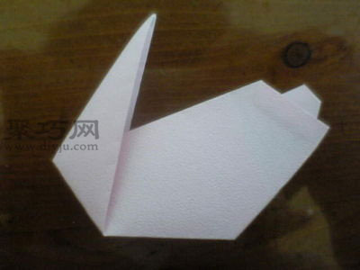 用纸折兔子折法步骤5