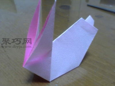 用纸折兔子折法步骤6
