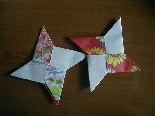 手工折紙飛鏢的折法圖解 來看怎么折忍者飛鏢