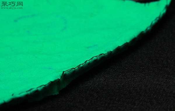 DIY坐垫方法图解 如何用布手工缝制海绵坐垫 5