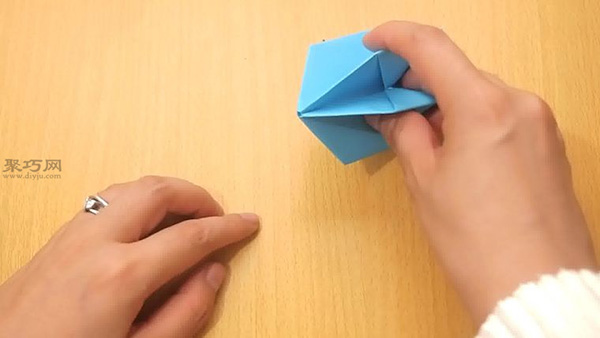 手工折纸气球图解教程 教你如何折叠立体纸气球