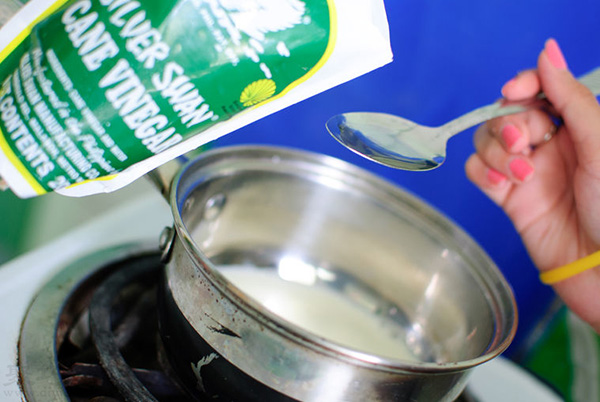 用牛奶和醋如何做成胶水 家里自制胶水方法 3
