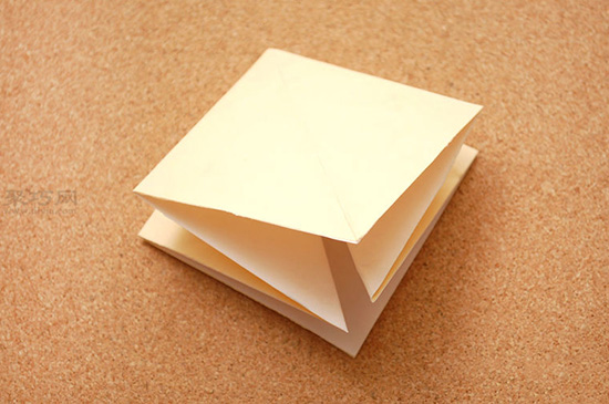 星星盒子折法图解 四角小礼品盒如何折叠 4
