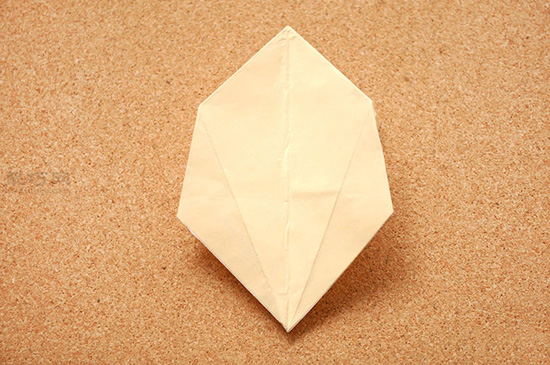 星星盒子折法图解 四角小礼品盒如何折叠 12