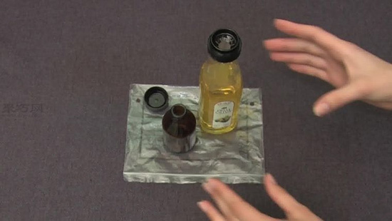 用古法制作个人专属香水 教你用精油制作DIY香水
