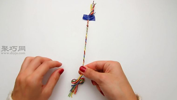 如何编织螺旋手绳