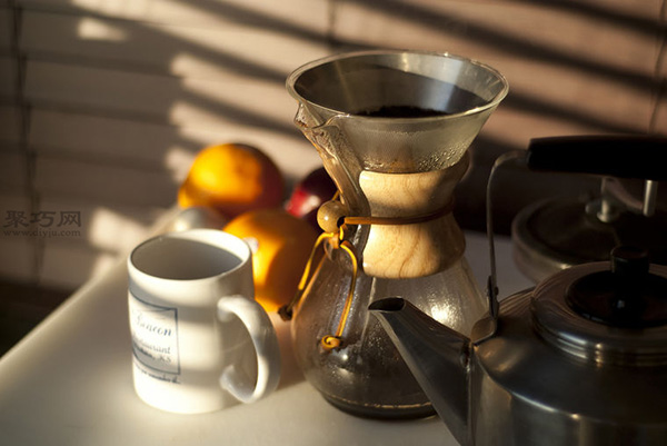 怎么样使用沙漏状Chemex咖啡壶煮咖啡 煮咖啡图解教程