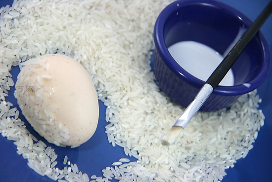 怎样做复活节彩蛋 用米或者意面做复活节彩蛋步骤