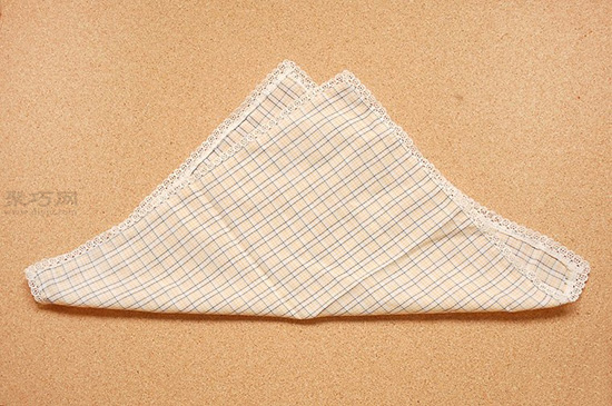 手帕三角折法 10