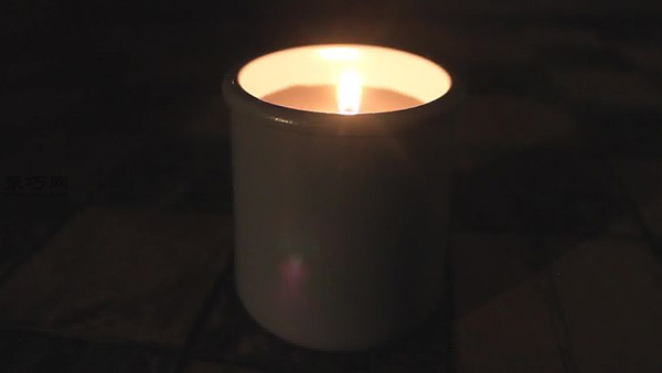 用蜡烛残余制作蜡烛图解教程 来看蜡烛如何做