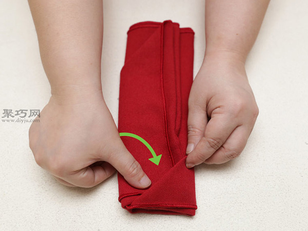 口袋餐巾折法 6
