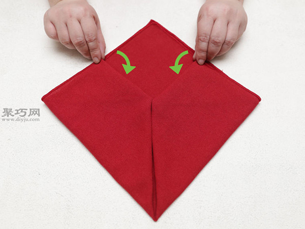 心形餐巾折法 27