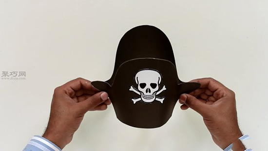 用海报板制作海盗帽怎么 来看海盗帽如何做