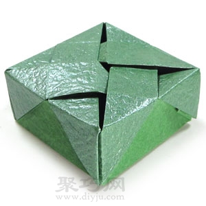 带盖的方形折纸盒折法步骤