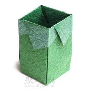 折纸桌面收纳盒图解 可以用它做铅笔收纳盒