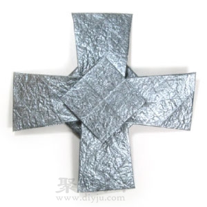 方形十字架折纸折法图解