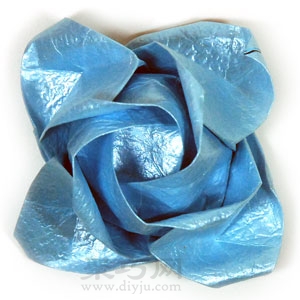 盛开的川崎玫瑰花折纸 来学这个经典川崎玫瑰的折法