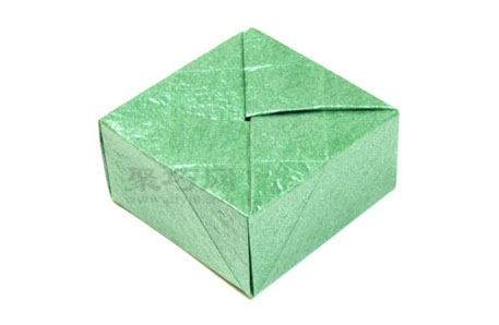 带盖子的方形纸盒折法步骤