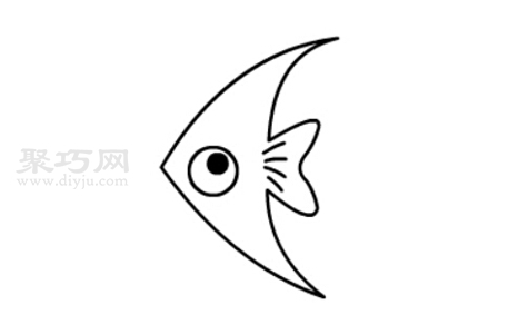 大眼鱼如何画简单又漂亮 大眼鱼简笔画画法