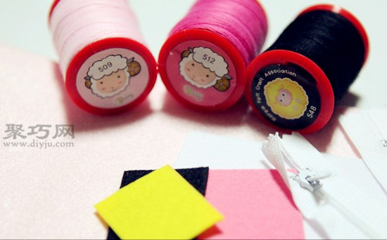 Hello Kitty卡通笔袋DIY教程