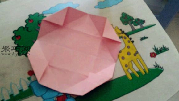 莲花的折法图解教程 教你如何折纸莲花