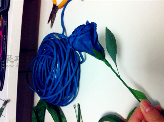 蓝色玫瑰花的折法图解