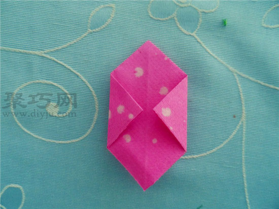 幼儿园中班折纸教案:折纸盒子 简易盒子的折法