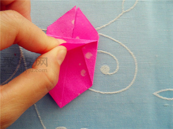 幼儿园中班折纸教案:折纸盒子 简易盒子的折法