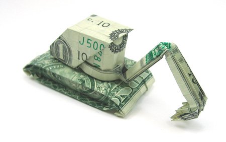 欧元和美元创意折纸作品：挖掘机