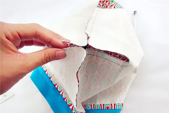 怎样做棉麻布包 如何做小巧轻便的布包
