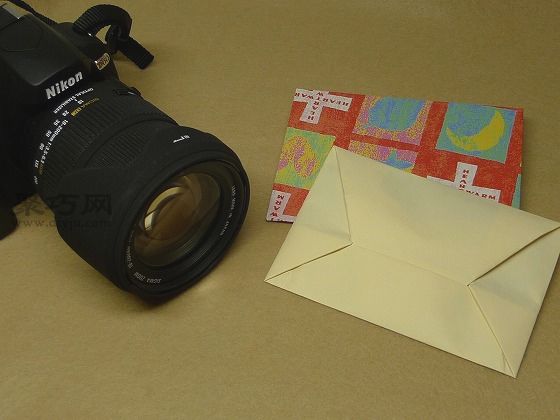 手工贺卡包装纸怎么做 教你制作出漂亮的折纸贺卡
