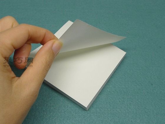废弃纸再利用：超级实用的DIY便笺记事本手工制作教程