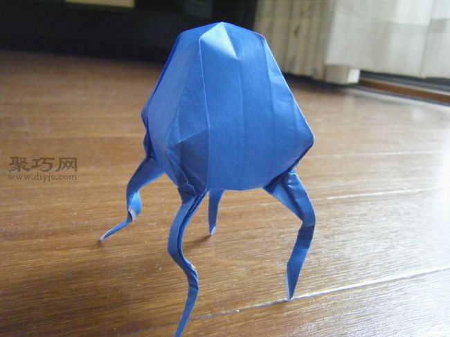 教你如何制作生动形象的手工折纸水母