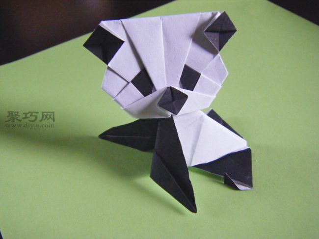 大熊猫手工折叠纸艺 创意立体大熊猫折纸教程