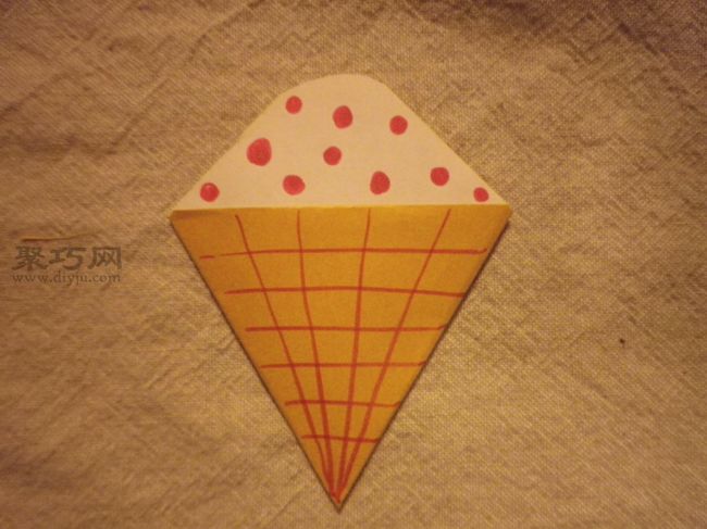 如何用折纸折叠好玩又有趣的冰淇淋