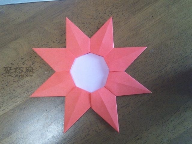 教你如何用折纸制作幼儿园小红花大奖章